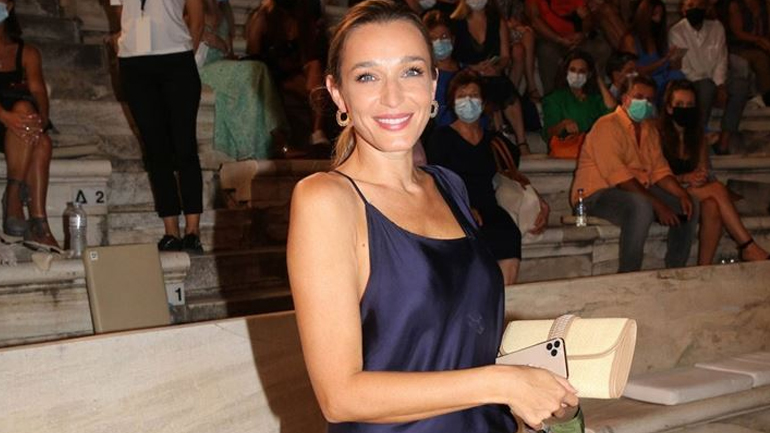 Η Κάτια Ζυγούλη δημιουργεί 5 κομψά σύνολα σε 5 λεπτά για κομψές καλοκαιρινές εμφανίσεις!