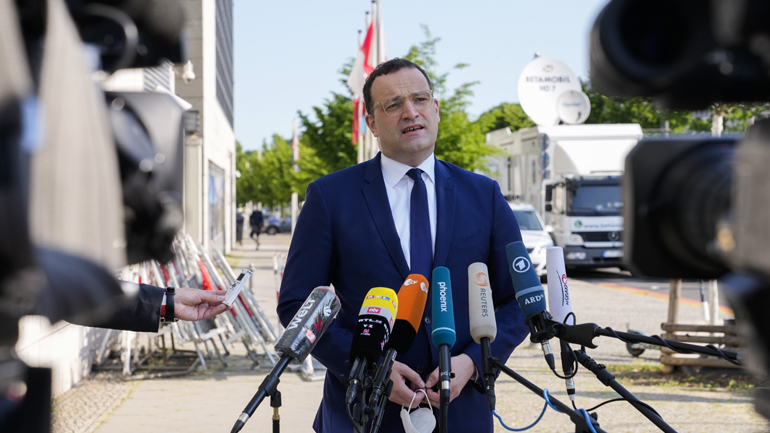 Γερμανία-Covid-19: Το Ομοσπονδιακό Ελεγκτικό Συμβούλιο επικρίνει τον υπ. Υγείας για υπερβολικές δαπάνες