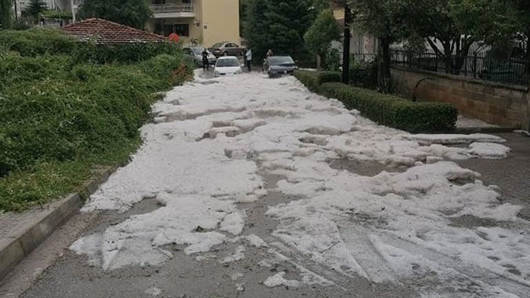 Καταιγίδα και έντονη χαλαζόπτωση στην πόλη της Κοζάνης