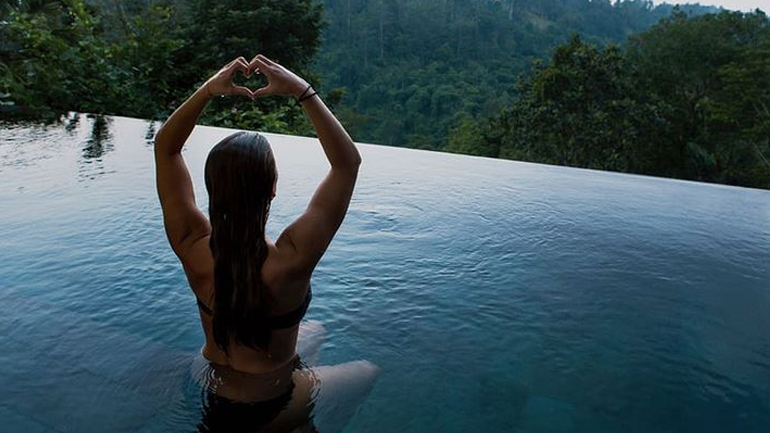 Πώς μπορεί να αλλάξει η ζωή μας αν περνάμε περισσότερο χρόνο με τον εαυτό μας