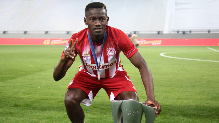 «Βλέπει» Καμαρά η Νάπολι