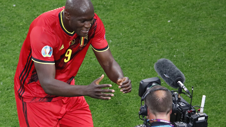 Ο Λουκάκου αφιέρωσε το γκολ του στον Έρικσεν!