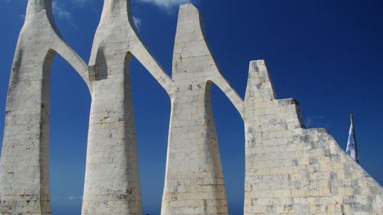 Μνημείο Νεότερης Πολιτιστικής Κληρονομιάς το γλυπτό του Ζογγολόπουλου στο Ζάλογγο