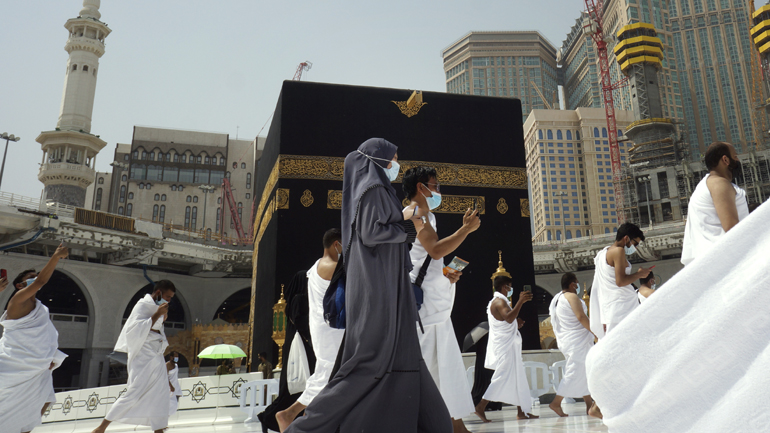 Σαουδική Αραβία: 60.000 εμβολιασμένοι στο μεγάλο προσκύνημα στη Μέκκα