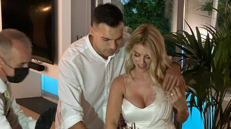 Παντρεύτηκε ο Κώστας Σλούκας Παντρεύτηκε ο Κώστας Σλούκας