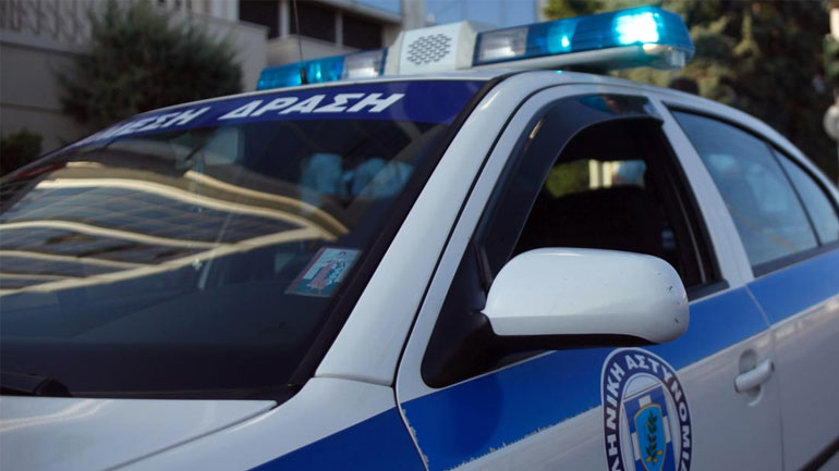 Ανάβυσσος: Ένας 19χρονος αυνανιζόταν μπροστά σε ανήλικη – Τον αντιλήφθηκε ο πατέρας της Ανάβυσσος: Ένας 19χρονος αυνανιζόταν μπροστά σε ανήλικη – Τον αντιλήφθηκε ο πατέρας της