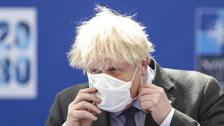 Τζόνσον: «Ο Τζο Μπάιντεν θα μεταφέρει κάποια “σκληρά μηνύματα” στη Ρωσία»