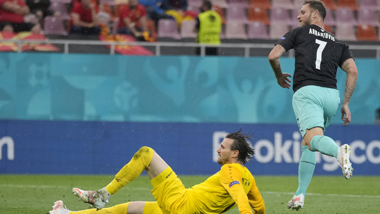 Επιστολή της ομοσπονδίας της Β. Μακεδονίας στην UEFA για τιμωρία του Αρναούτοβιτς