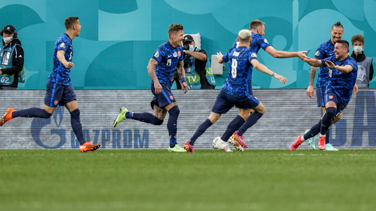Μεγάλη νίκη για τη Σλοβακία, 2-1 την Πολωνία