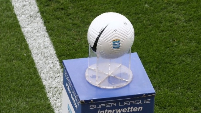 Ζητάει την επιστροφή φιλάθλων στα γήπεδα η Super League