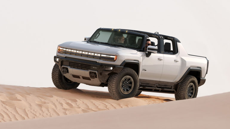 Δεν φαντάζεστε πόσο ζυγίζει το ηλεκτρικό Hummer