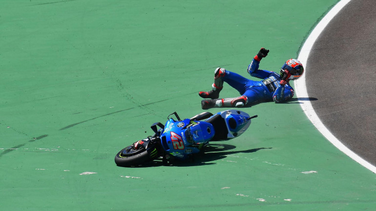 Ο Rins επιστρέφει στην πίστα με… minibike!