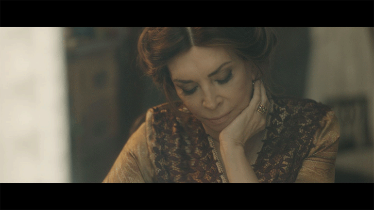 «Σμύρνη μου αγαπημένη»: Οι πρώτες φωτογραφίες από τα γυρίσματα της ταινίας με τη Μιμή Ντενίση