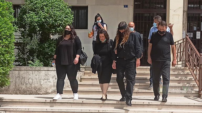 Υπόθεση Γιακουμάκη: Διακόπηκε η δίκη για τις 6 Ιουλίου Υπόθεση Γιακουμάκη: Διακόπηκε η δίκη για τις 6 Ιουλίου