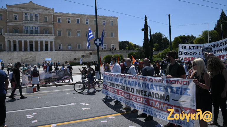 Ολοκληρώθηκαν οι πρωινές κινητοποιήσεις των εργαζομένων για το εργασιακό νομοσχέδιο