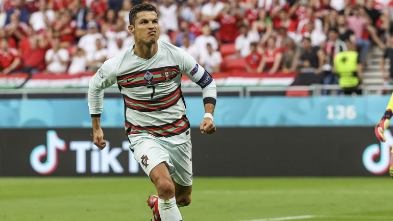 Κριστιάνο Ρονάλντο: Έγινε ο γηραιότερος σκόρερ σε Euro