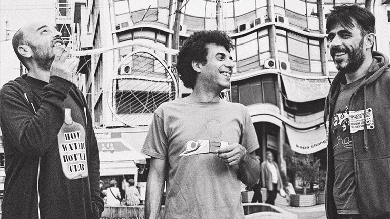 Υπόγεια Ρεύματα: «Με παραχαραγμένη τη ζωή μας» – Δείτε το νέο video clip