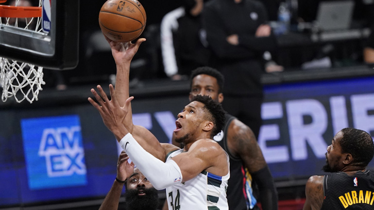 ΝΒΑ: Για τρίτη σερί χρονιά ο Αντετοκούνμπο στην κορυφαία πεντάδα του πρωταθλήματος