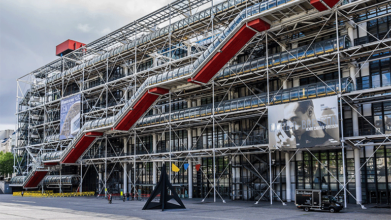 Κέντρο Πομπιντού: Ανακαινίστηκε η εμβληματική «κάμπια» του