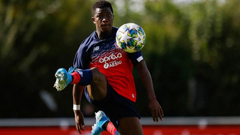 Ο Ολυμπιακός φέρνει τον Αγκιμπού Καμαρά