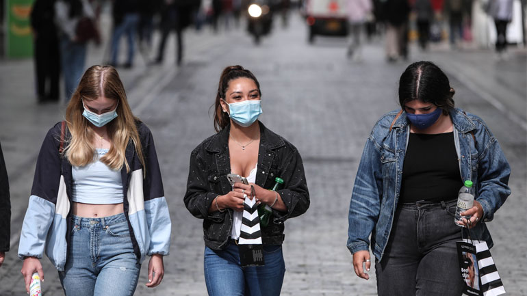 Νέα άρση μέτρων: Ανοίγουν κινηματογράφοι, παιδότοποι και λούνα παρκ Νέα άρση μέτρων: Ανοίγουν κινηματογράφοι, παιδότοποι και λούνα παρκ