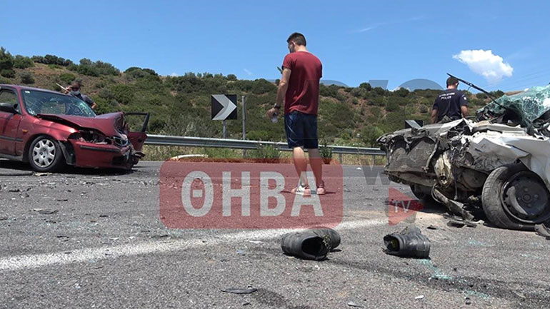 Ένας νεκρός και δύο τραυματίες σε τροχαίο δυστύχημα έξω από τη Θήβα