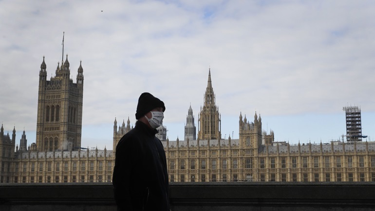 Μ. Βρετανία: Ανησυχητική αύξηση κρουσμάτων κορωνοϊού – 11.000 σε μία ημέρα