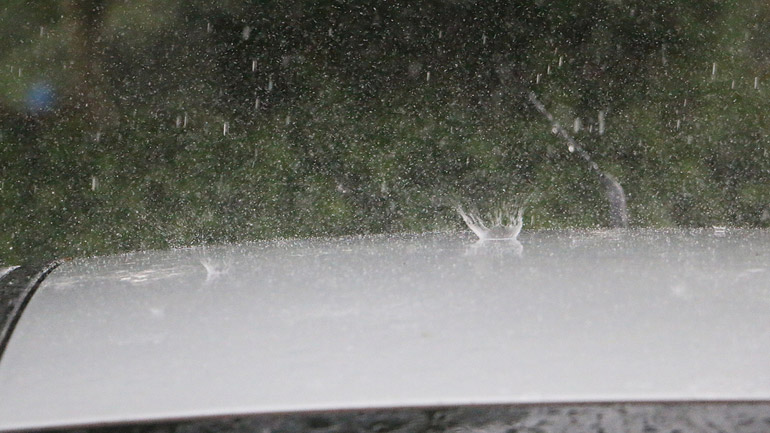 Αστάθεια του καιρού με βροχές και χαλάζι και σήμερα σε αρκετές περιοχές