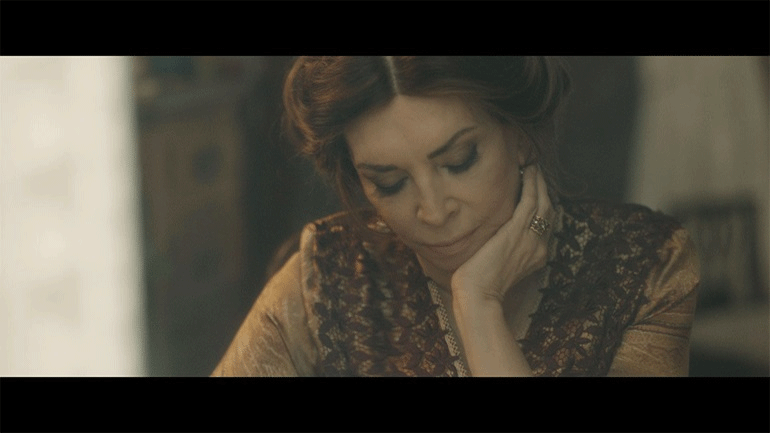 «Σμύρνη μου αγαπημένη»: Οι πρώτες φωτογραφίες από τα γυρίσματα της ταινίας με τη Μιμή Ντενίση