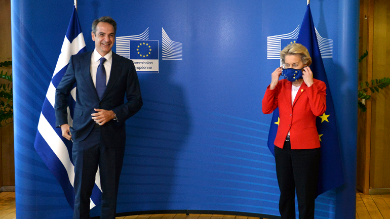 Φιέστα Mητσοτάκη στην αρχαία αγορά