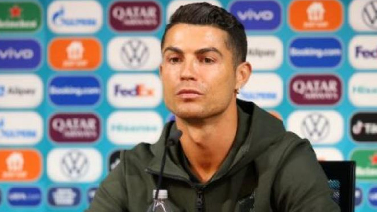 UEFA: «Δεν θα υπάρξουν πειθαρχικές διαδικασίες»