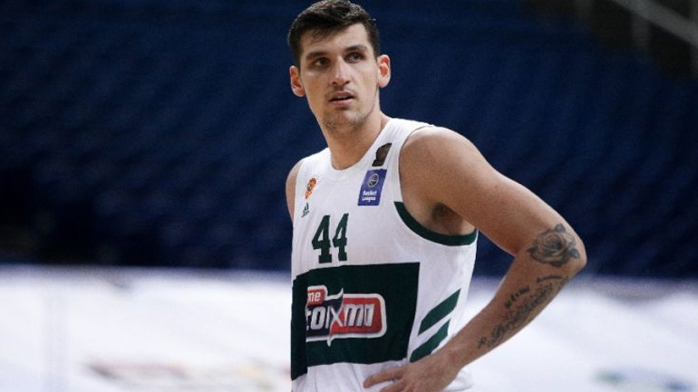 Πρόταση του Ολυμπιακού στον Ντίνο Μήτογλου για τριετές συμβόλαιο