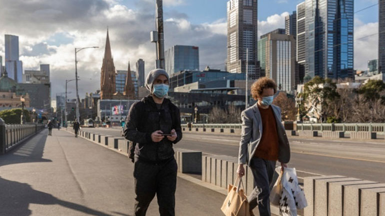 Αυστραλία: Υποχρεωτική επαναφορά της χρήσης μάσκας λόγω της μετάλλαξης του ιού