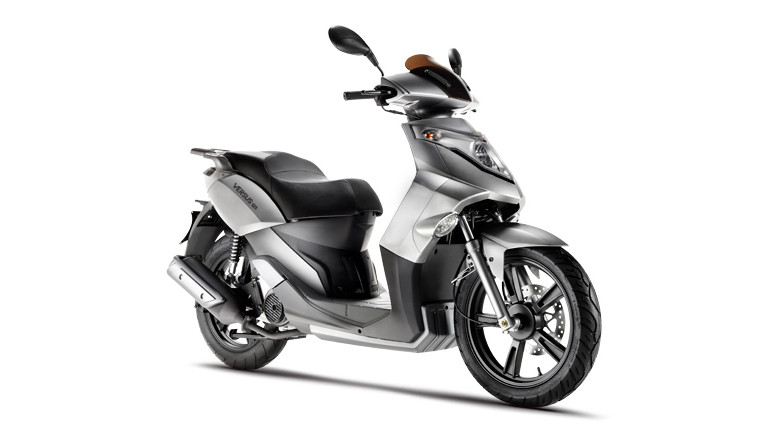 Το 125άρι της παρέας κοστίζει 1.895€!