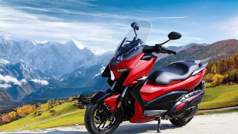 Το πιο ισχυρό 300άρι ήρθε στην αγορά της Ελλάδας με απόδοση 33,3 ίππους!