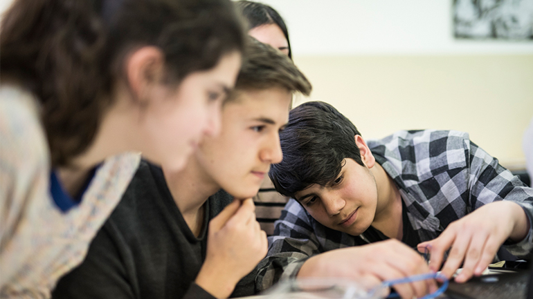 «Γνώρισε τον κόσμο του STEM»: Με θετικές εντυπώσεις ολοκληρώθηκε η δράση του Ιδρύματος Vodafone