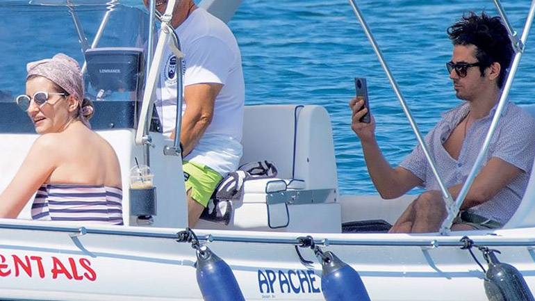 Μαρία Κίτσου & Δημήτρης Γκοτσόπουλος: Απόδραση στη Σκόπελο για τη «Λενιώ» και τον «Λάμπρο»