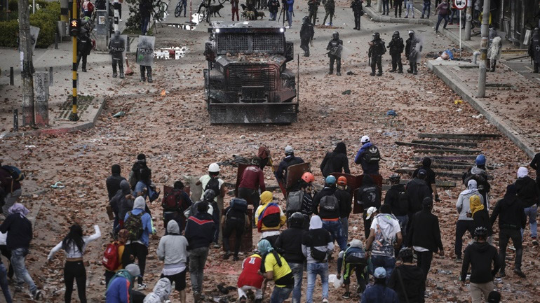 Κολομβία: Νεκρός 23χρονος διαδηλωτής στις αντικυβερνητικές κινητοποιήσεις