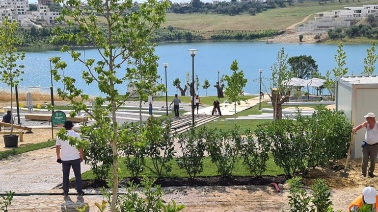 Αλβανία: Εγκαίνια του «Ελληνικού Πάρκου» στα Τίρανα από τον Κ. Μπακογιάννη