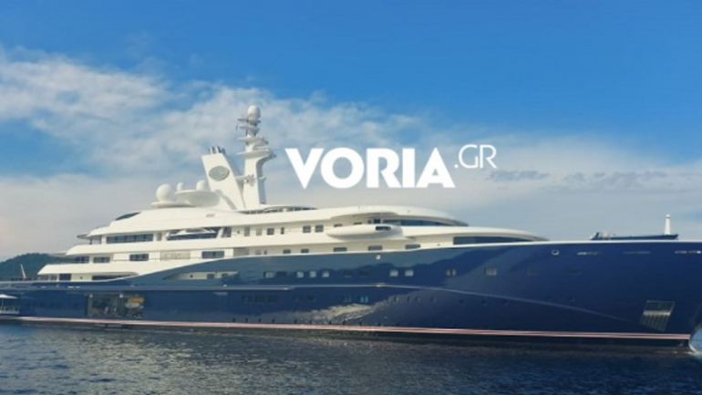 Σκιάθος: Εντυπωσιάζει η πολυτελής θαλαμηγός του σεΐχη του Κατάρ