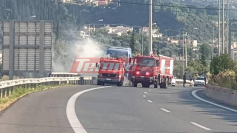 Πάτρα: Πανικός στην Περιμετρική με φλεγόμενο βυτιοφόρο – Μεγάλη η κινητοποίηση της Πυροσβεστικής