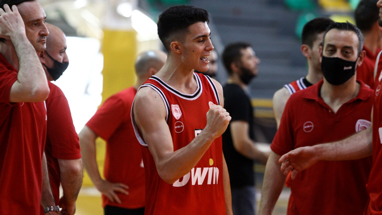 Παρέμεινε πρώτος στην Α2 ο Ολυμπιακός Β’, 96-94 το Μαρούσι