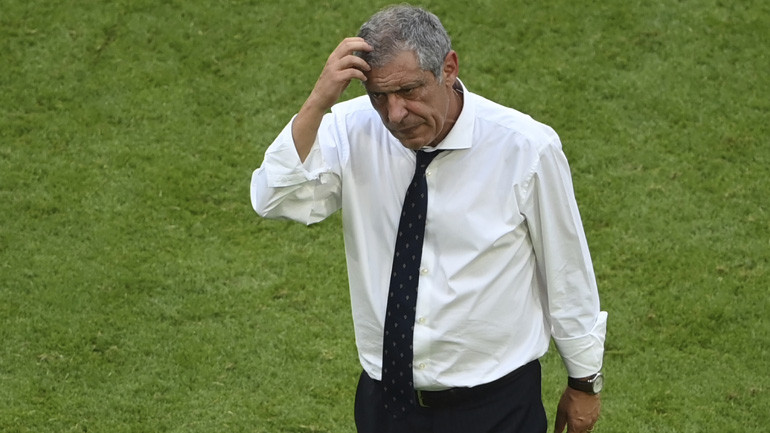 Έντονη κριτική στον Σάντος: «Ανίκανος να διαλύσει τη γερμανική τακτική»