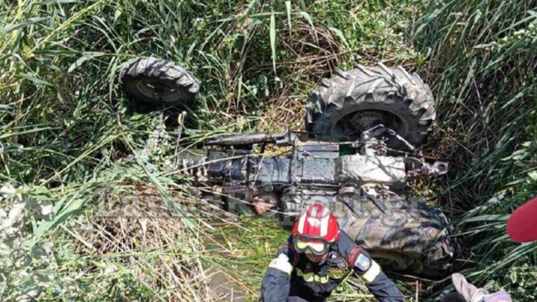 Φθιώτιδα: Νεαρός αγρότης καταπλακώθηκε από το τρακτέρ του – Απεγκλωβίστηκε σώος