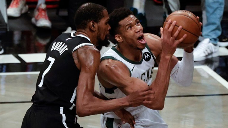 To πρόγραμμα των αγώνων των Μπακς με τους Χοκς