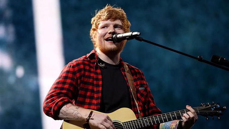 Στην Ελλάδα ο Ed Sheeran – Διακοπές στη Μάνη για τον pop star