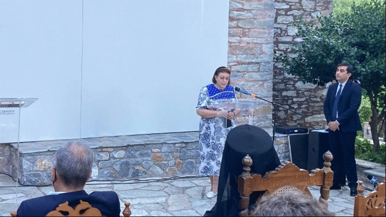 Η ιστορία της πρώτης ελληνικής σημαίας του 1807 «ζωντάνεψε» μέσα από εικαστική έκθεση στη Σκιάθο