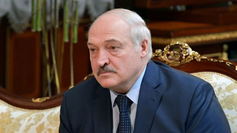 Ο Λουκασένκο κατηγορεί την Γερμανία για πράξη ναζισμού σχολιάζοντας τις ευρωπαϊκές κυρώσεις Ο Λουκασένκο κατηγορεί την Γερμανία για πράξη ναζισμού σχολιάζοντας τις ευρωπαϊκές κυρώσεις