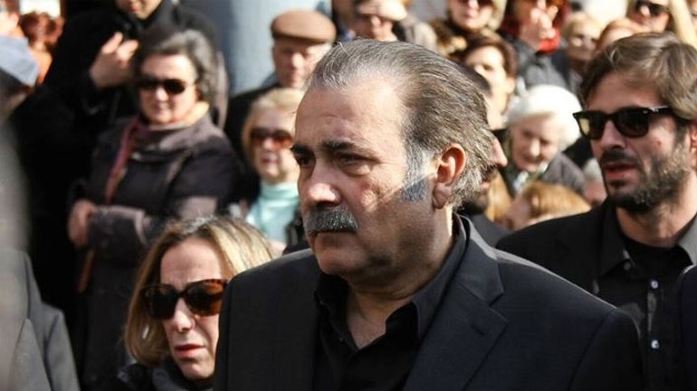 Στο νοσοκομείο ο Λάκης Λαζόπουλος – Αναβάλλονται οι παραστάσεις του καλοκαιριού