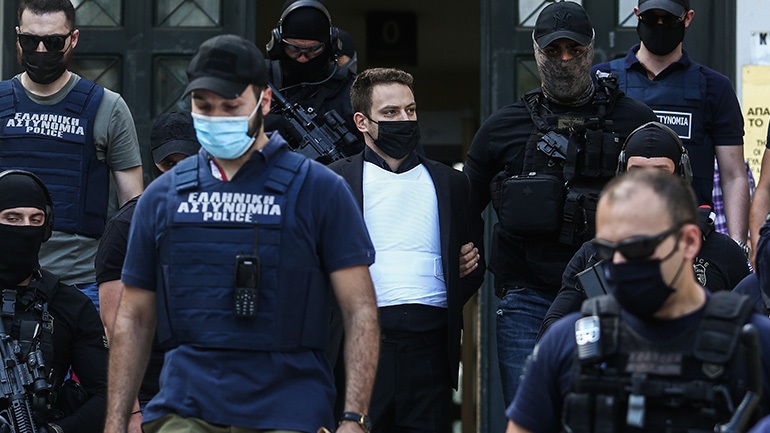 Γλυκά Νερά: Παραιτήθηκε ο ένας από τους δύο δικηγόρους του πιλότου